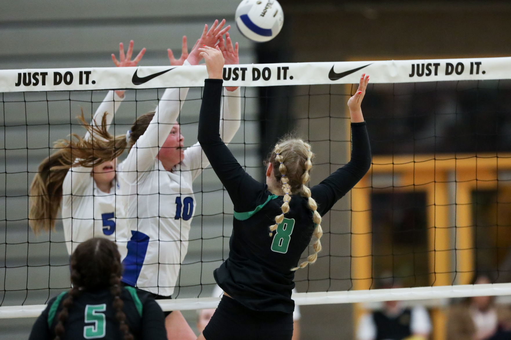 Sweet Home vs. Valley Catholic Volleyball Championship